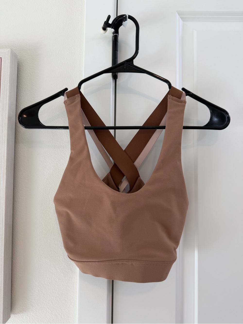 Old Navy Women’s Cross-Back Sports Bra in Brown